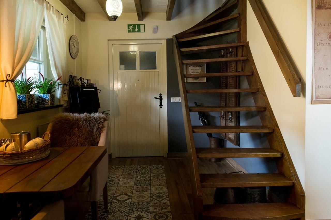 Bed And Breakfast Piekoo Belloo Weert Exterior photo